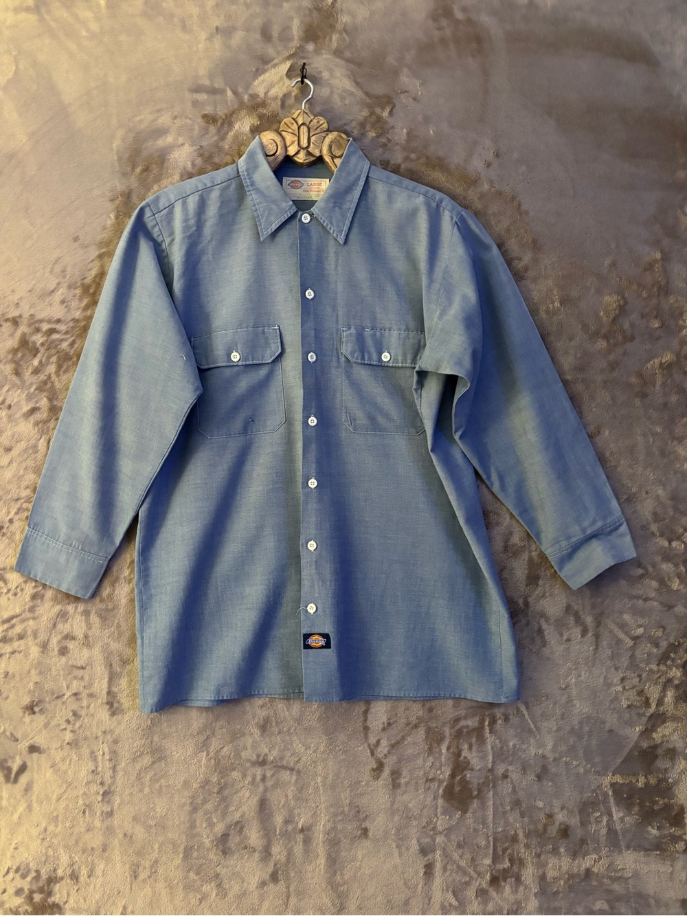 Vintage 1990’s Dickies Men's Chambray Button-Down Shirt Blue Size L
